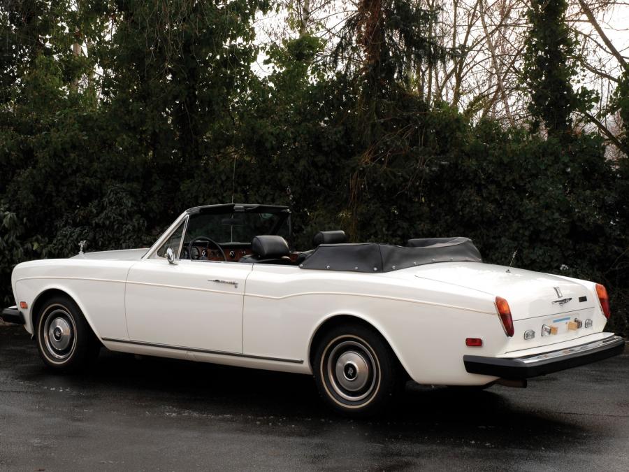 Rolls-Royce Corniche Cabriolet 1976 года  (фото 10 из 14)